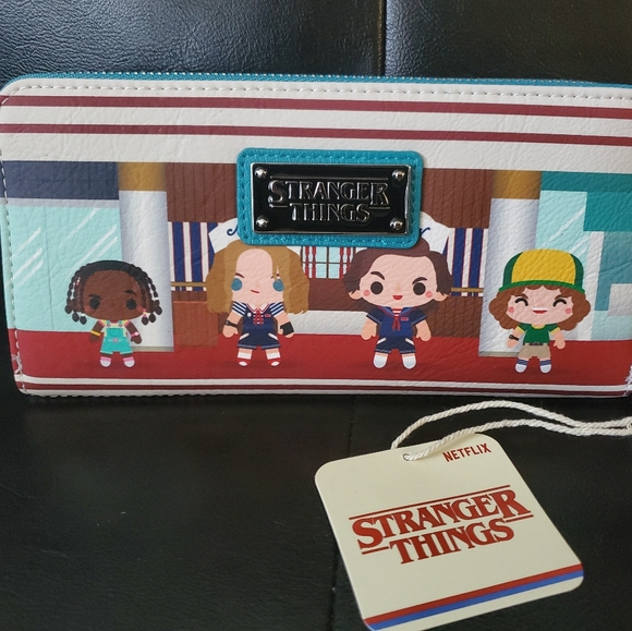 loungefly stranger things wallet